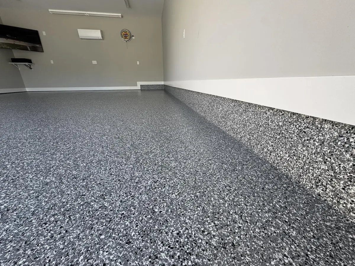 Basement floor coating in dark flake